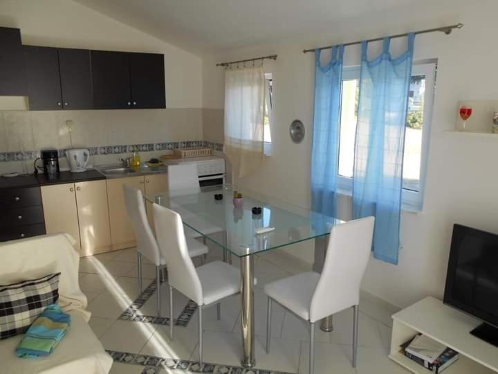Karin Apartmani Hani Gornji Karin Exterior foto